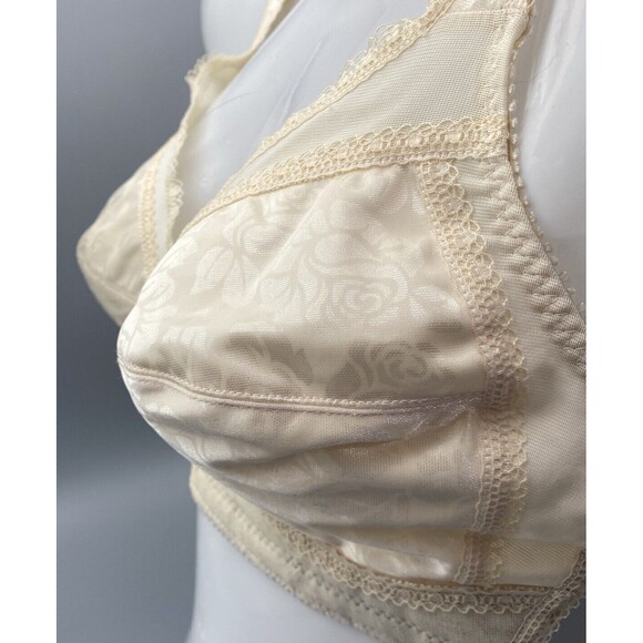 Playtex 18 Hour Bra 36B Beige No Wire Full Coverage Wide Straps Wireless 4693 - Picture 2 of 10